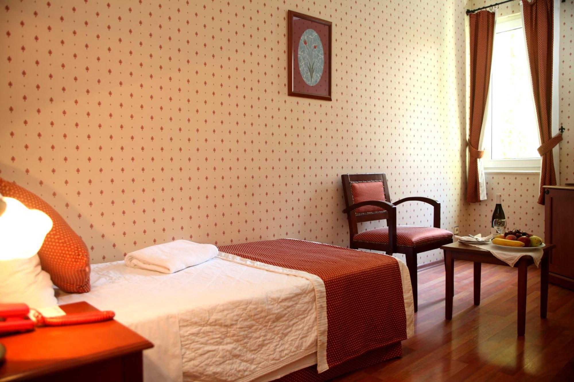 Hotel Erguvan - Special Category Istanbul Bagian luar foto