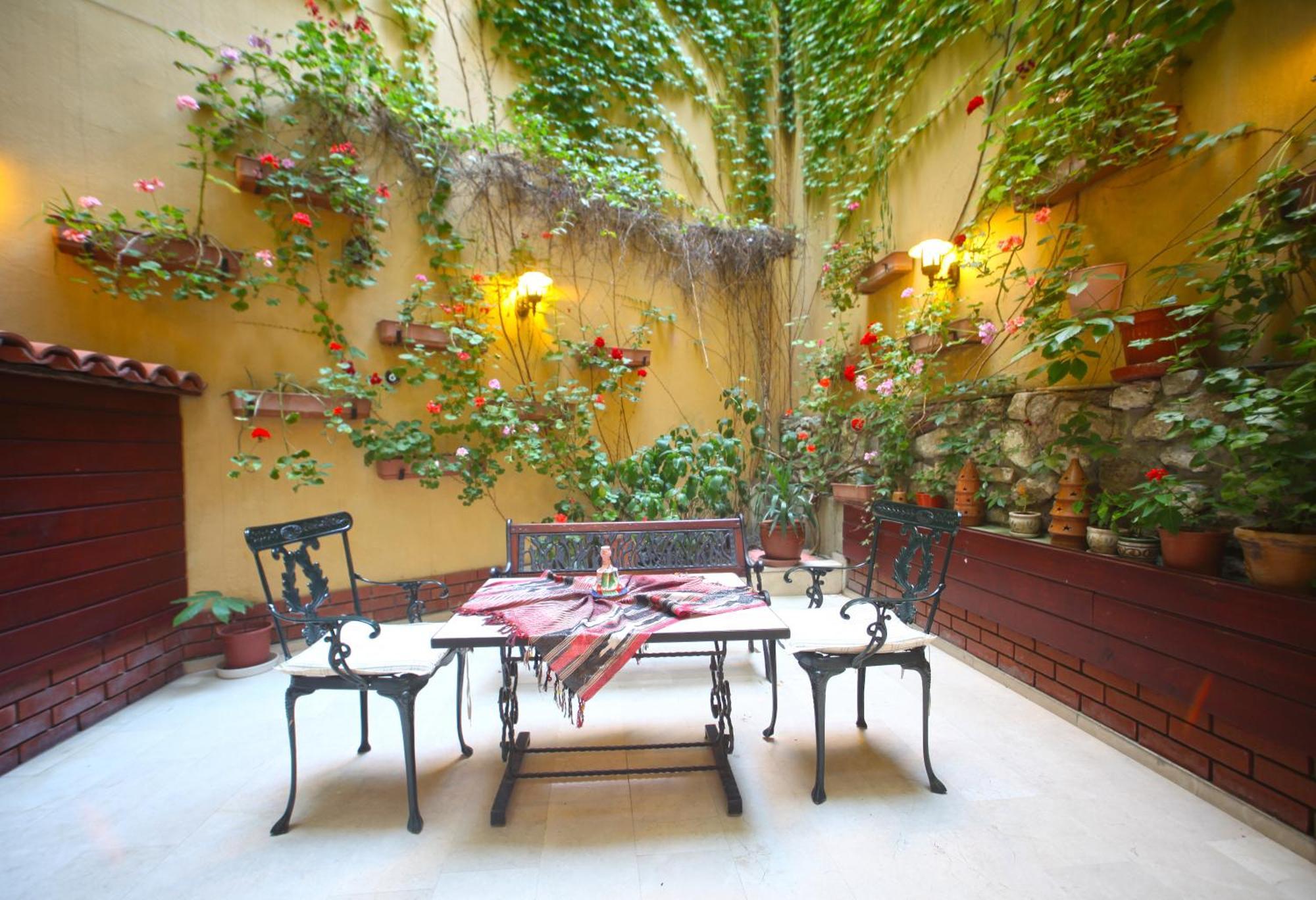 Hotel Erguvan - Special Category Istanbul Bagian luar foto